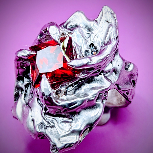 Jewellery That Fights With You